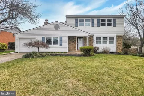2609 Heritage Farm Dr, Wilmington, DE 19808