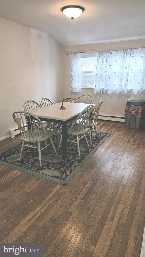 Dining - 214 Cloverlea Rd, Newark, DE 19711 photo 3 of 4