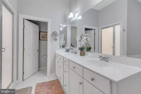 Bath - 352 Sun Blvd, Bear, DE 19701 photo 1 of 3