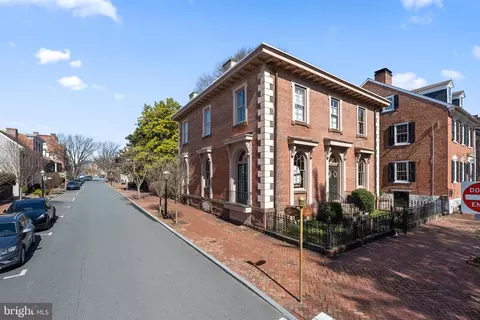 4 The Strand, New Castle, DE 19720
