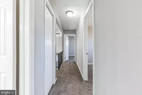 Entry Way - 136 Kenmark Rd, Newark, DE 19713 photo 3 of 4