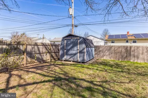Exterior - 136 Kenmark Rd, Newark, DE 19713 photo 6 of 10