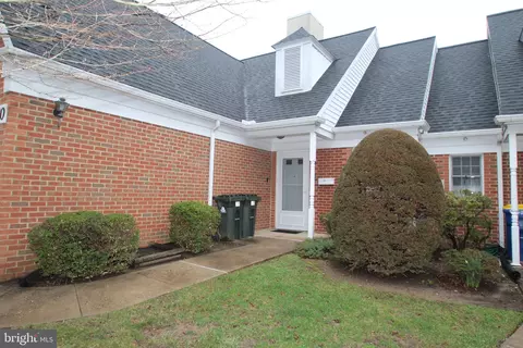 30 Village Rd W, Newark, DE 19713