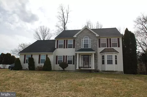 312 Rolling Green Ave, New Castle, DE 19720