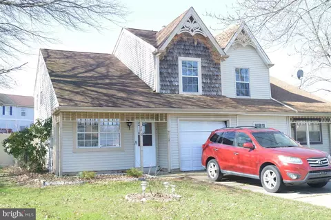 20 Berks Ct, New Castle, DE 19720