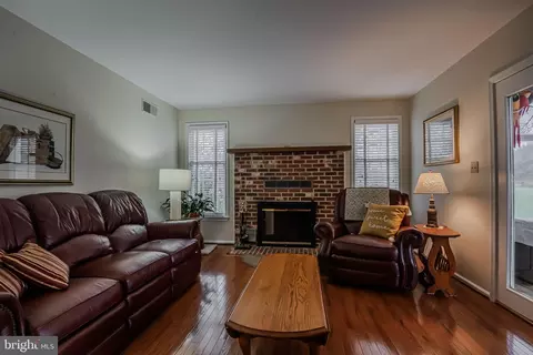 Living - 309 Jacks Way, Middletown, DE 19709 photo 3 of 5