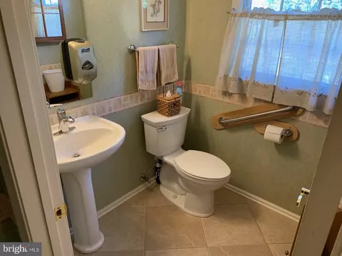 Bath - 49 Marble House Dr, Bear, DE 19701 photo 1 of 4