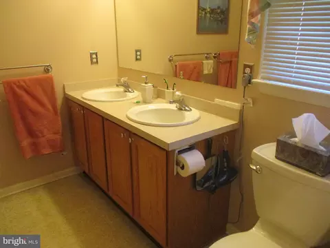 Bath - 49 Marble House Dr, Bear, DE 19701 photo 2 of 4