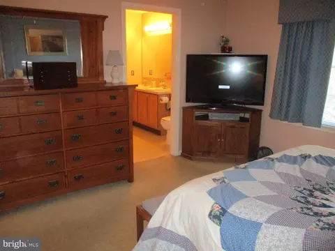Bedroom - 49 Marble House Dr, Bear, DE 19701 photo 2 of 3