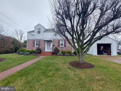 14 Poplar Ave, Wilmington, DE 19805