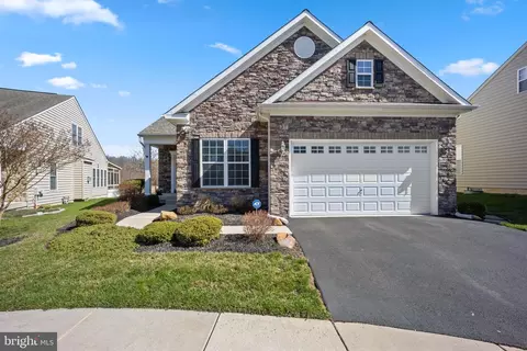 250 Anita Ct, Newark, DE 19702