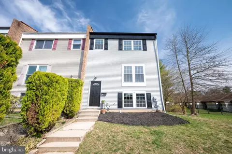 20 Farnsworth Rd, Newark, DE 19713