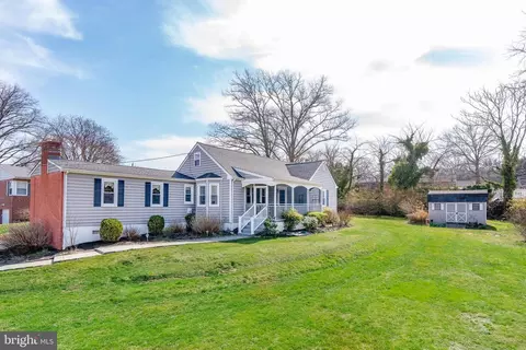 8 Cornell Rd, Wilmington, DE 19808