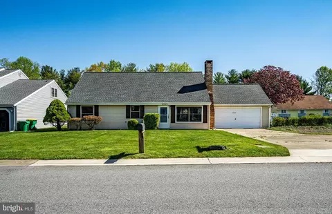 246 W Bynum Pl, Bear, DE 19701