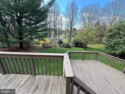 Exterior - 9 Donegal Ct, Newark, DE 19711 photo 6 of 7