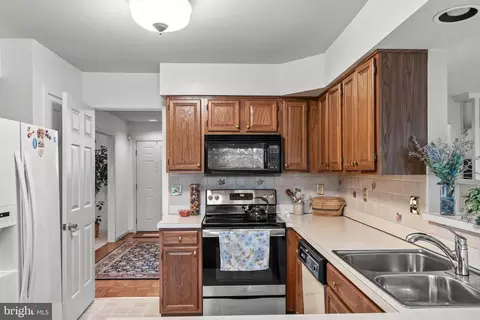 Other - 9 Donegal Ct, Newark, DE 19711 photo 3 of 11