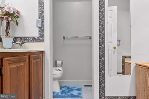Entry Way - 9 Donegal Ct, Newark, DE 19711 photo 5 of 5