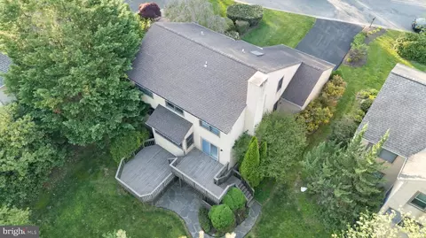 View/Area - 9 Donegal Ct, Newark, DE 19711 photo 2 of 7