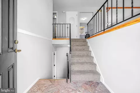 Entry Way - 123 N Hunter Forge Rd, Newark, DE 19713 photo 1 of 11
