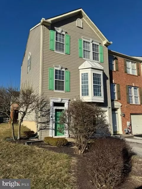 80 Alexis Dr, Newark, DE 19702