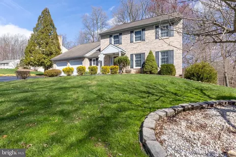 164 Fairhill Dr, Wilmington, DE 19808