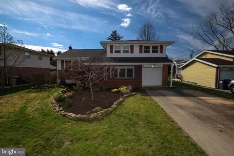 111 Pike Creek Rd, Newark, DE 19711