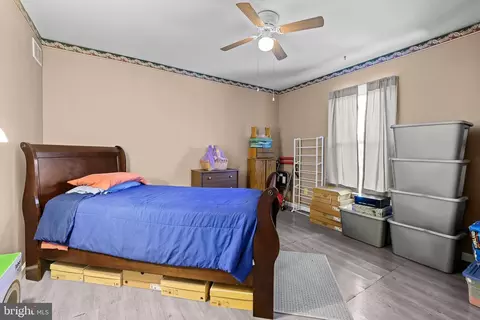 Bedroom - 25 Gloucester Ct, Newark, DE 19702 photo 2 of 3