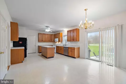 Kitchen - 4 Tamar Ct, Bear, DE 19701 photo 2 of 5