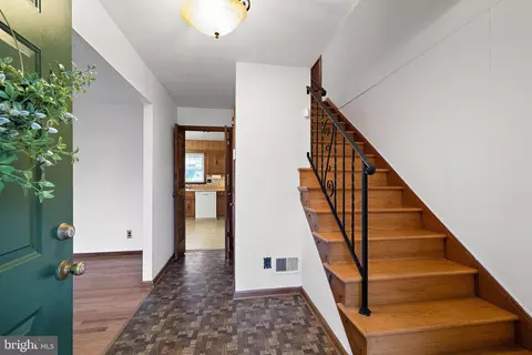 Entry Way - 9 Kitty Ln, Newark, DE 19713 photo 1 of 1
