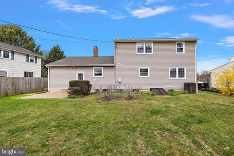 Exterior - 9 Kitty Ln, Newark, DE 19713 photo 5 of 9