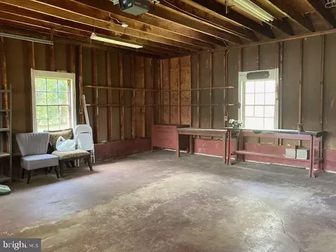 Exterior - 8 Pitcairn Pl, Newark, DE 19702 photo 6 of 8