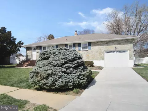 230 Paynter Dr, Wilmington, DE 19804