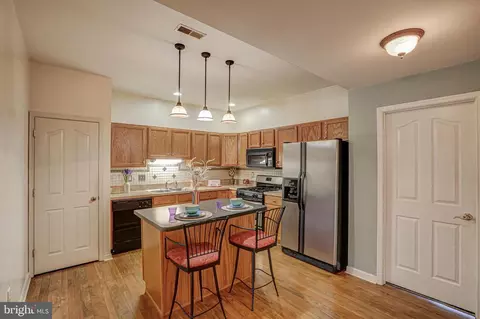 Kitchen - 438 Sweetman Dr, Bear, DE 19701 photo 2 of 10