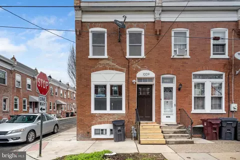 1009 Maple St, Wilmington, DE 19805