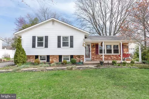 283 Campfield Rd, Newark, DE 19713