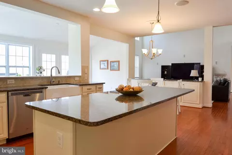 Kitchen - 1433 Olmsted Dr, Bear, DE 19701 photo 3 of 7