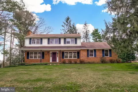 17 Flint Rd, Newark, DE 19711