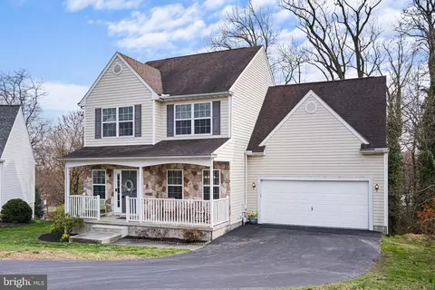 1015 Sweet Cherry Ct, Wilmington, DE 19809