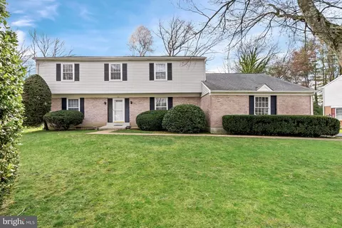 218 Stone Crop Rd, Wilmington, DE 19810