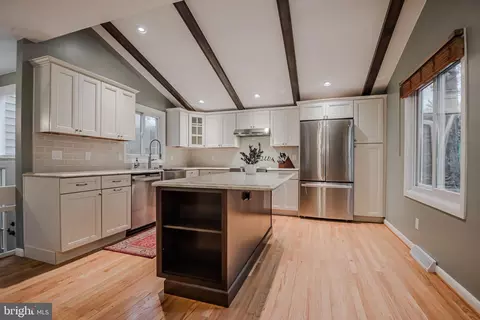 Kitchen - 26 Basil Ct, Hockessin, DE 19707 photo 1 of 5