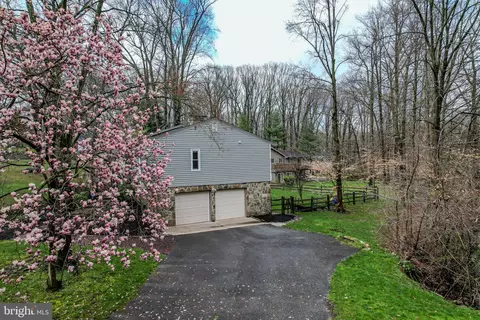 Exterior - 26 Basil Ct, Hockessin, DE 19707 photo 7 of 11