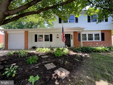 Exterior - 811 Devon Dr, Newark, DE 19711 photo 4 of 37