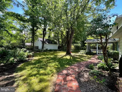 Exterior - 811 Devon Dr, Newark, DE 19711 photo 13 of 37