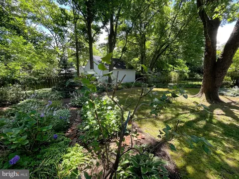 Exterior - 811 Devon Dr, Newark, DE 19711 photo 21 of 37