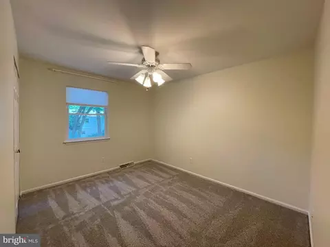 Bedroom - 811 Devon Dr, Newark, DE 19711 photo 7 of 10