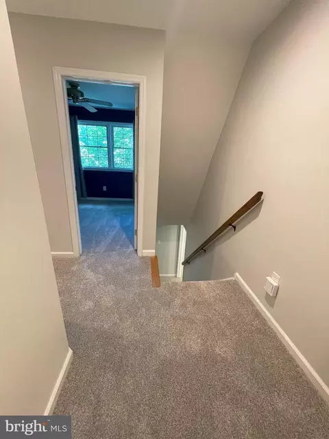 Entry Way - 811 Devon Dr, Newark, DE 19711 photo 5 of 5