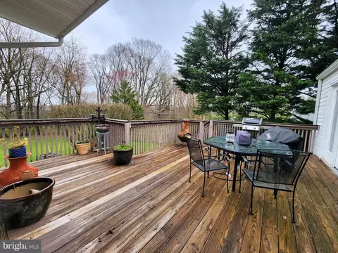 Exterior - 336 Tamara Cir, Newark, DE 19711 photo 5 of 7