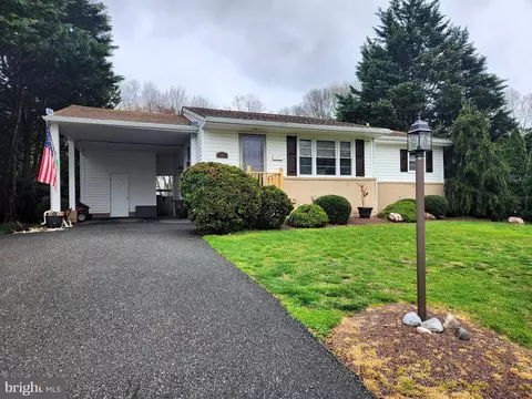 Exterior - 336 Tamara Cir, Newark, DE 19711 photo 2 of 7