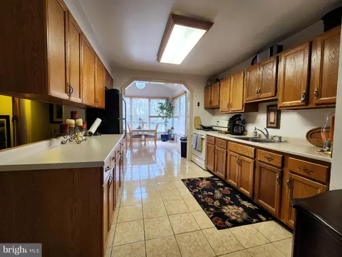 Kitchen - 336 Tamara Cir, Newark, DE 19711 photo 4 of 4