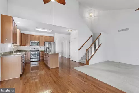 Kitchen - 83 Devalinder Dr, Newark, DE 19702 photo 5 of 6